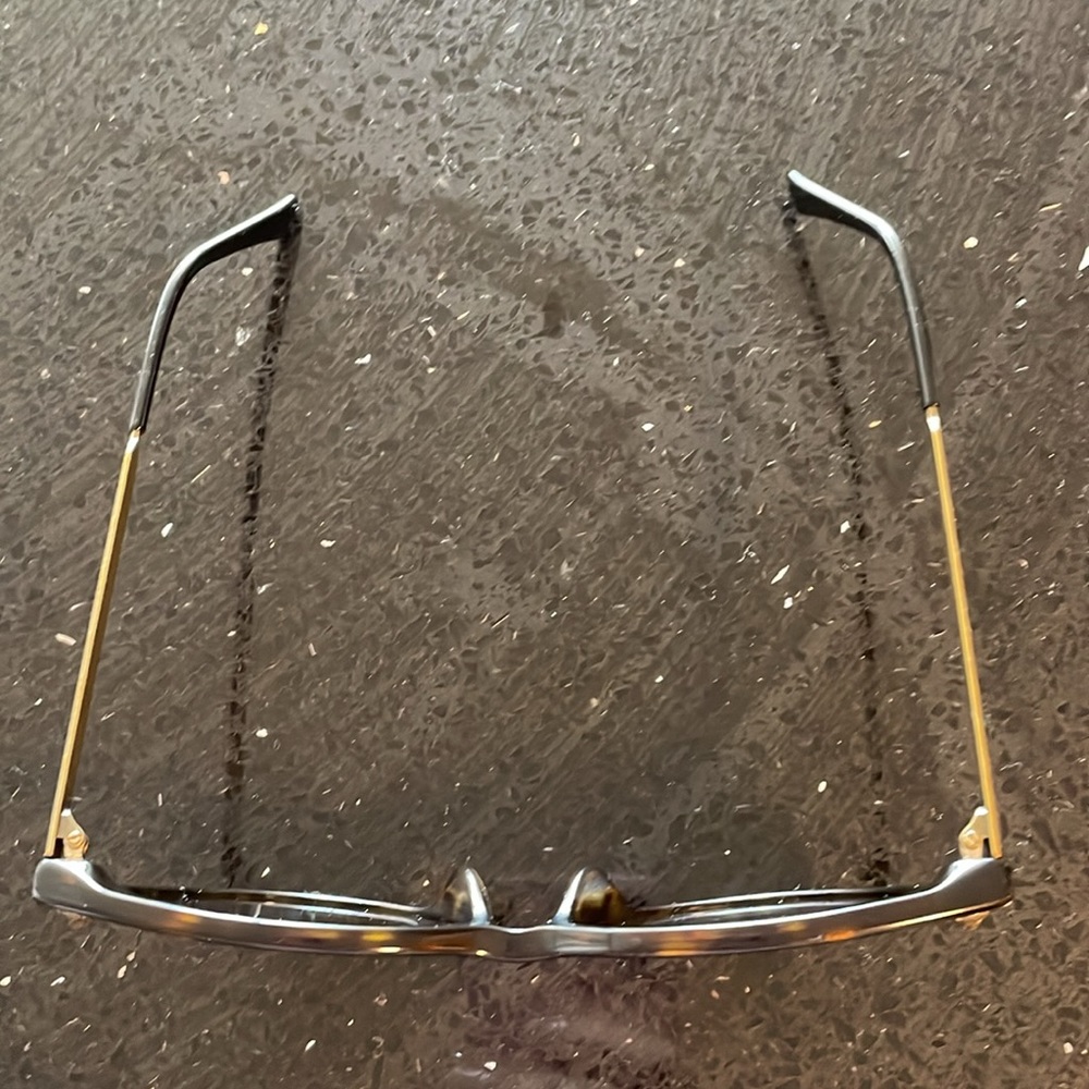 Gucci sunglasses - Picture 7 of 11